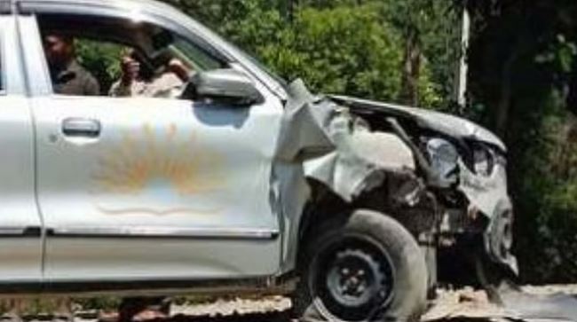 Haridwar: दिल्ली की कार ने ठेली वालों को मारी जोरदार टक्कर, जमकर मचाया उत्पात और फिर