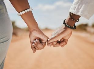 Uttarakhand: हिमाचल प्रदेश से भागा प्रेमी युगल पहुंचा बाजपुर, पुलिस ने दबिश देकर पकड़ा; जानें पूरा मामला